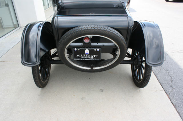 1925 ford model t - "leatherheads" movie car