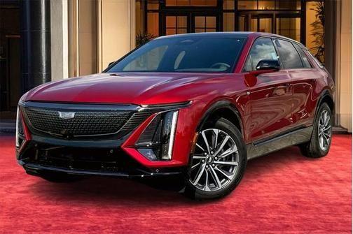 2024 cadillac lyriq