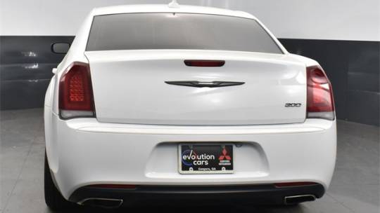 2020 Chrysler 300 touring