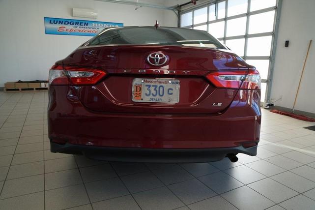 2020 toyota camry le