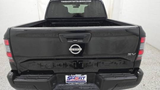 2022 nissan frontier sv