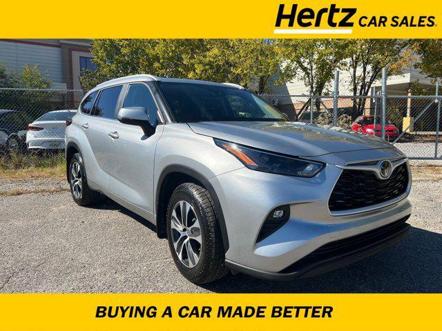 2023 toyota highlander xle