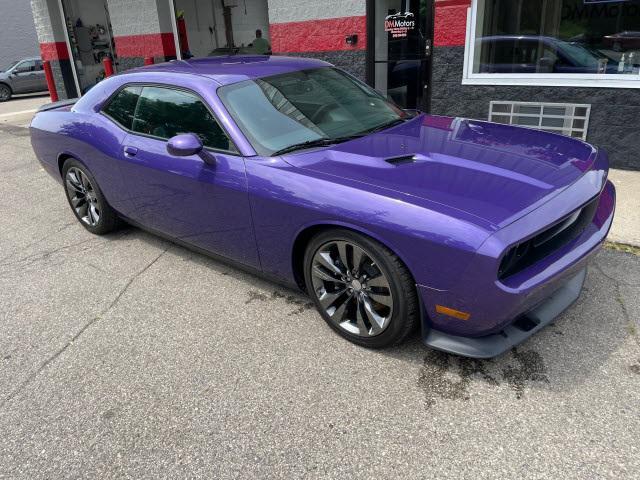 2014 dodge challenger srt8 core