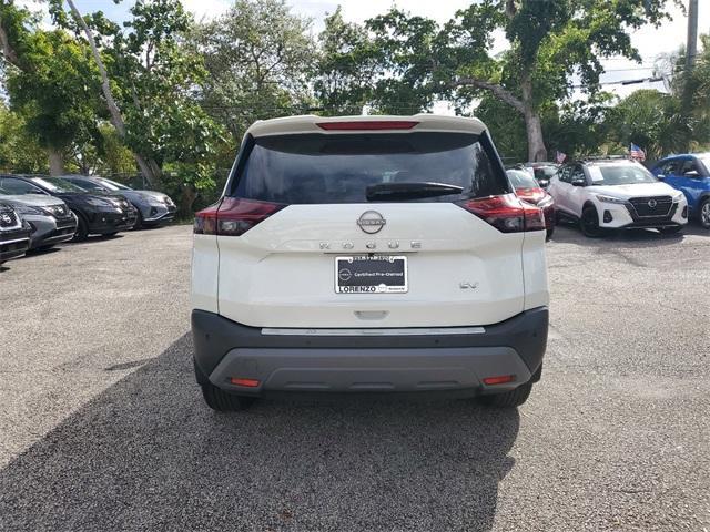 2022 nissan rogue sv