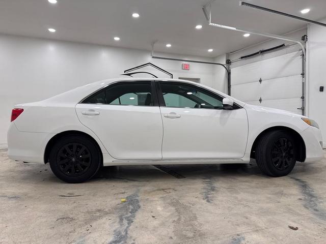 2014 toyota camry le