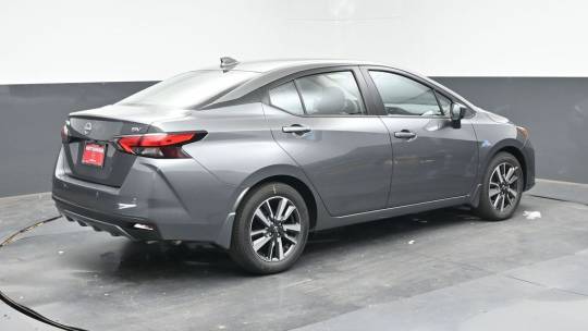 2024 Nissan sv