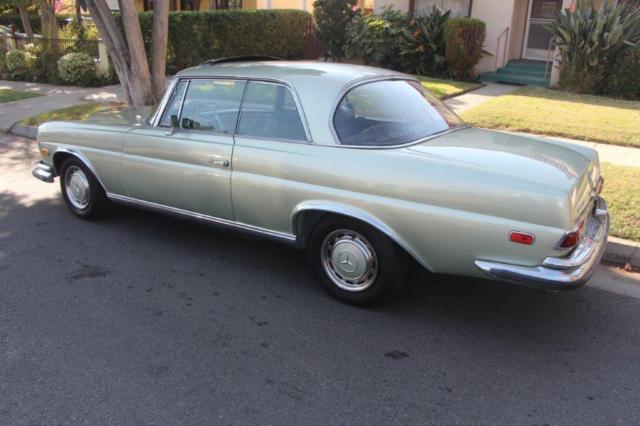 1969 mercedes 280se w111 coupe rare color
