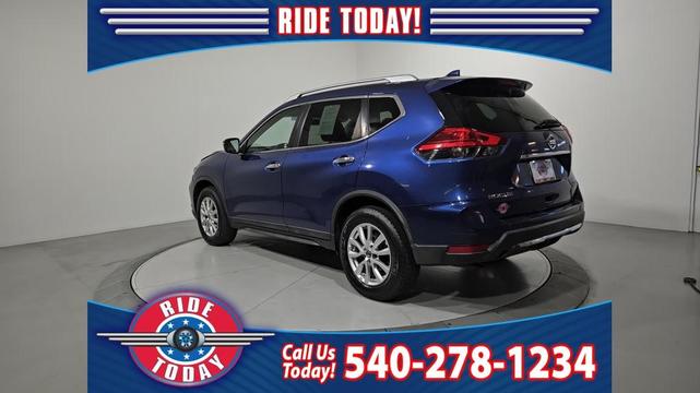 2017 nissan rogue sv