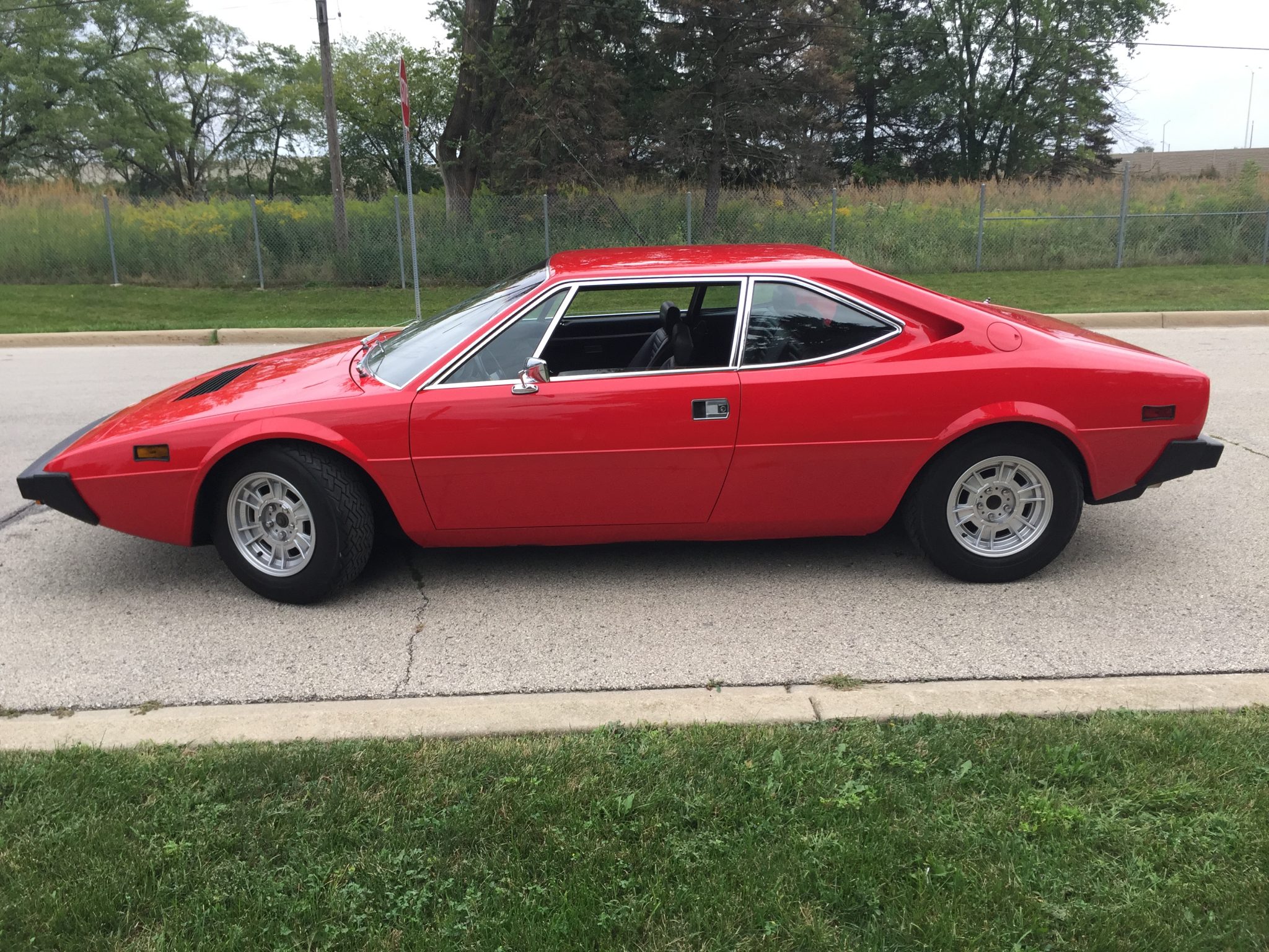 1975 ferrari 308 gt4