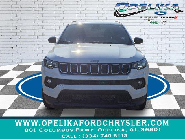 2025 jeep compass latitude