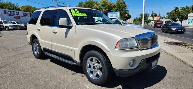 2005 lincoln aviator luxury