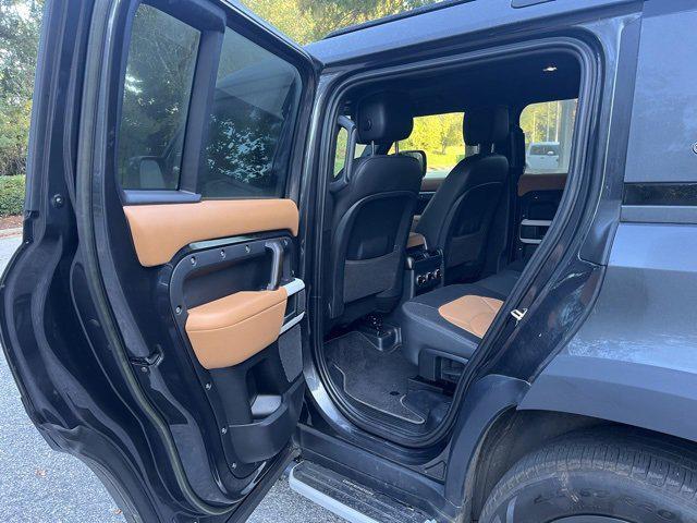 2023 land rover defender 110 x-dynamic se