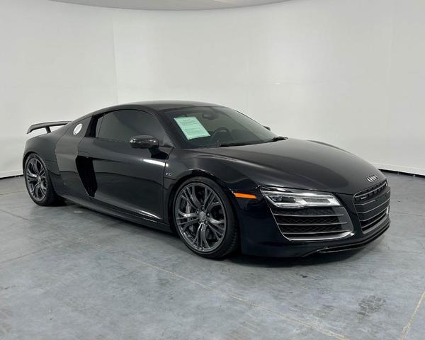2014 audi r8 5.2 plus