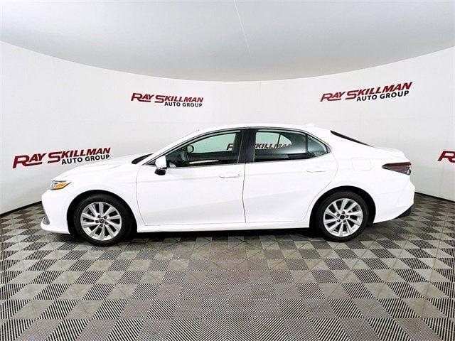 2023 toyota camry le in indianapolis, indiana