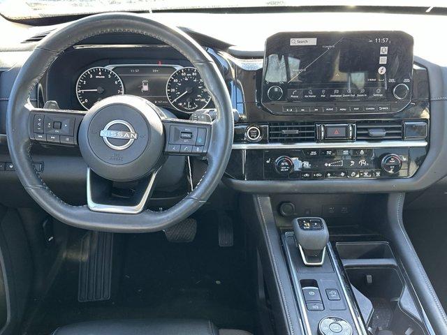 2023 nissan pathfinder sl