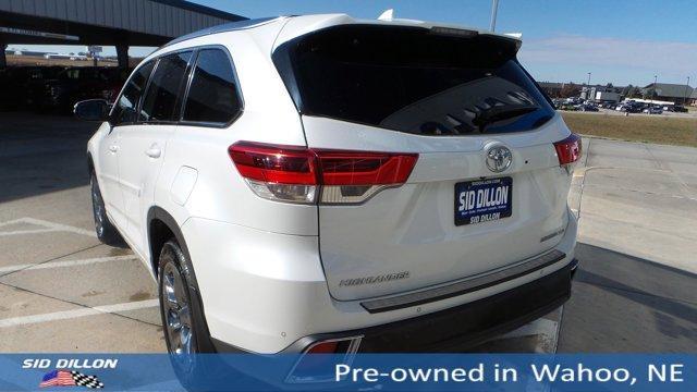 2019 toyota highlander limited