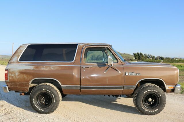1986 dodge ram charger se royal
