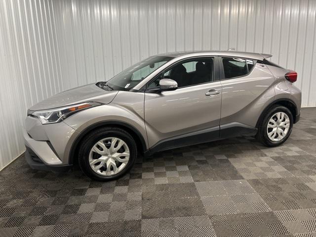 2019 toyota c-hr le