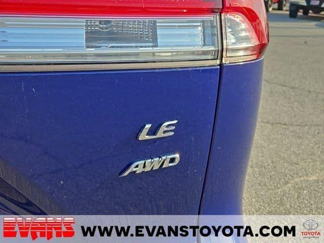 2022 toyota corolla cross le in fort wayne, indiana
