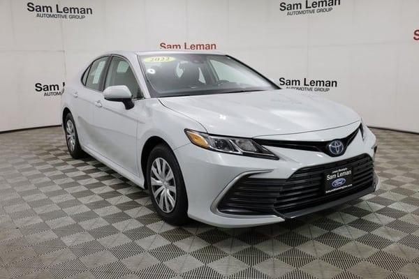 2022 toyota camry hybrid in centennial, colorado