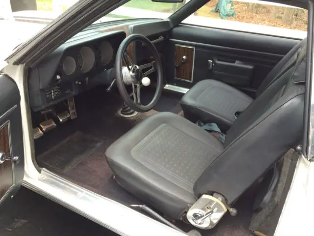 1969 amc amx 390 with 4-speed