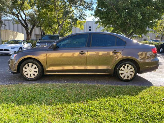 2015 volkswagen jetta 2.0l s