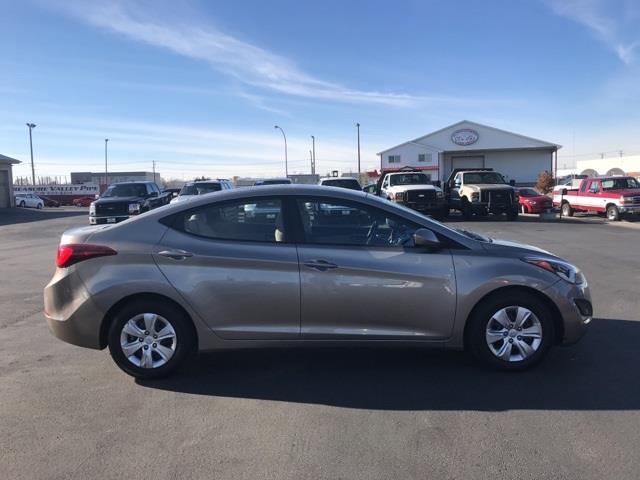 2016 hyundai elantra se se 4dr sedan 6m (us for sale in beachs corner, idaho