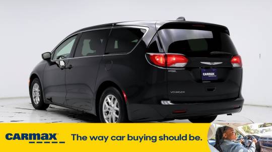 2024 Chrysler Voyager