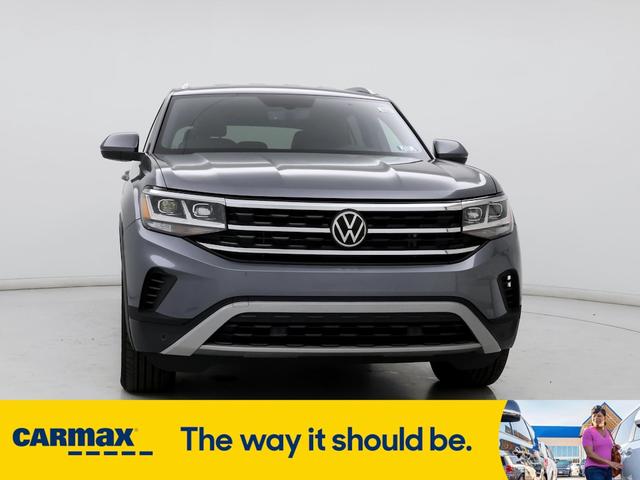 2022 volkswagen atlas cross sport se w/tech