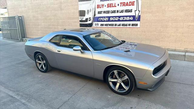 2014 dodge challenger sxt