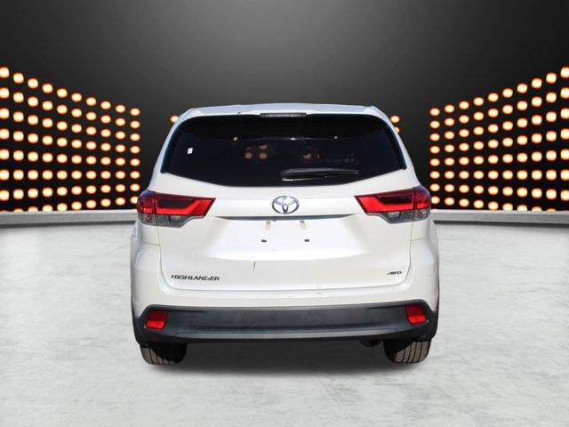 2019 toyota highlander le plus