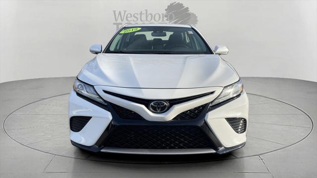 2019 toyota camry xse