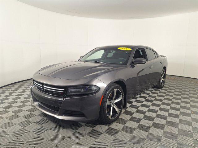 2017 dodge charger se