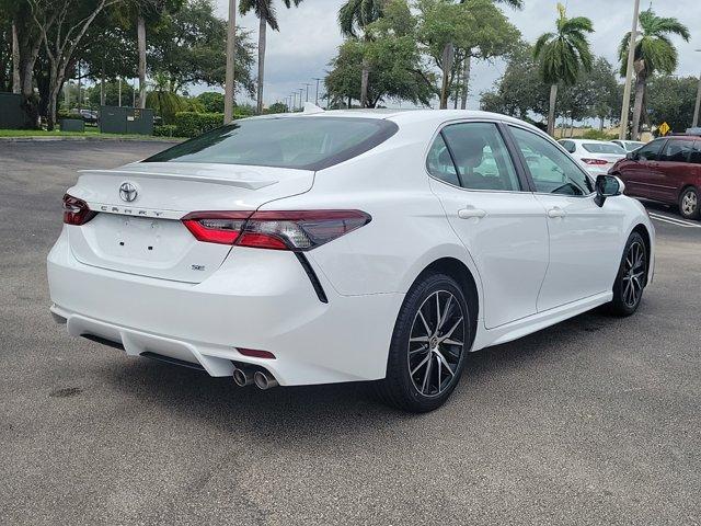2023 toyota camry se