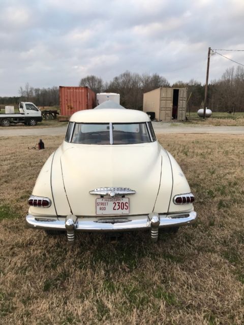 1947 studebaker starlight coupe with bulletnose