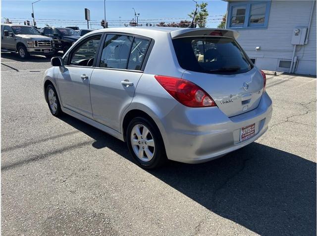 2010 nissan versa 1.8 sl