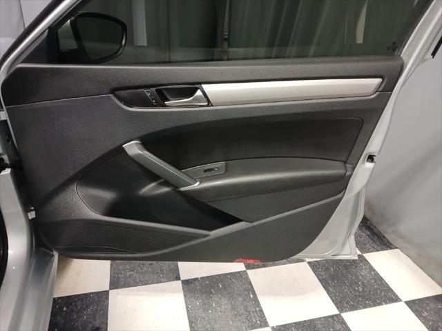 2021 volkswagen passat 2.0t se