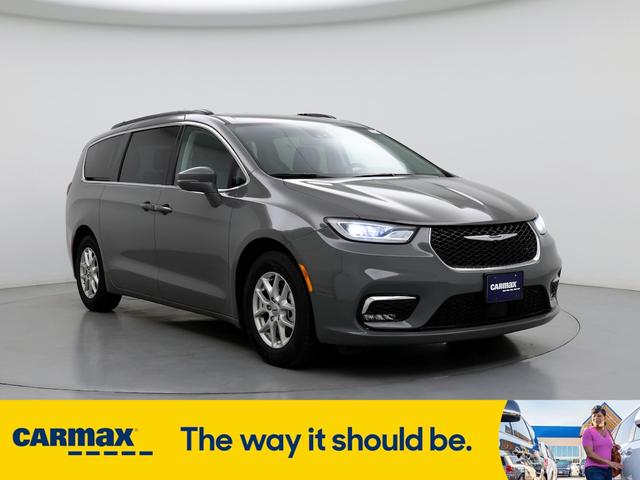 2022 chrysler pacifica touring l
