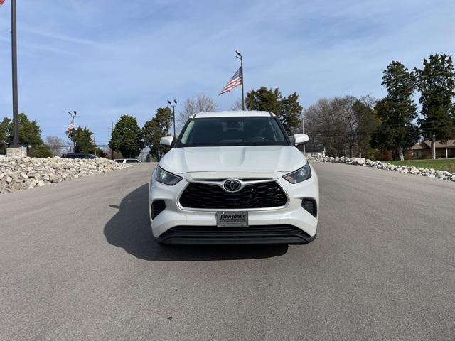 2022 toyota highlander l