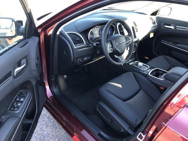 new 2019 chrysler 300 touring mayfield, ky 42066 for sale in mayfield, kentucky