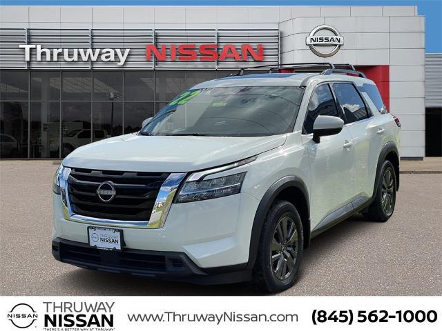 2022 nissan pathfinder sv