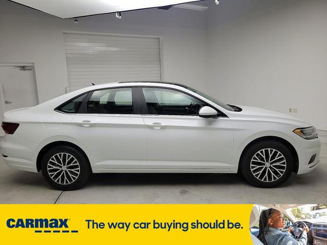 2019 volkswagen jetta r-line