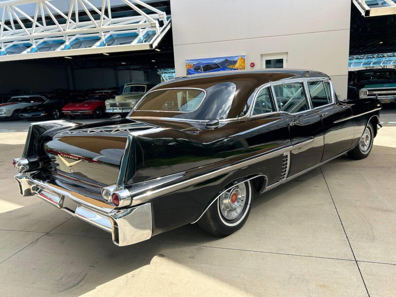 1957 cadillac fleetwood