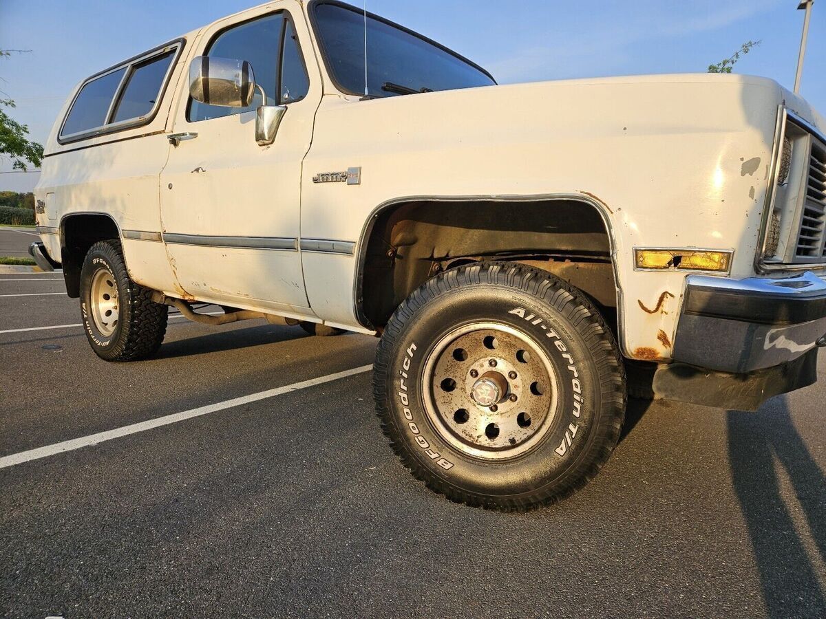 1988 gmc jimmy suv white v15