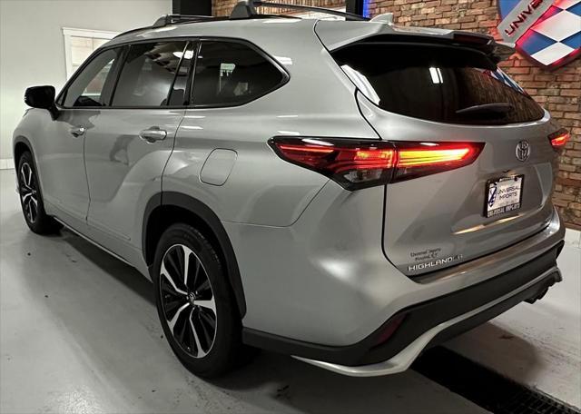 2021 toyota highlander xse