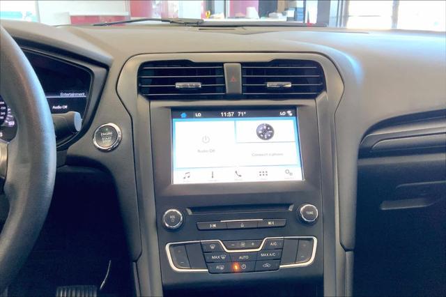 2018 ford fusion se