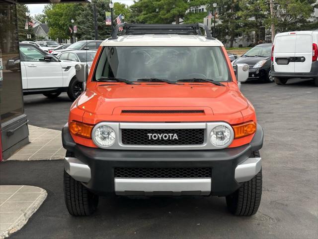 2013 toyota fj cruiser base
