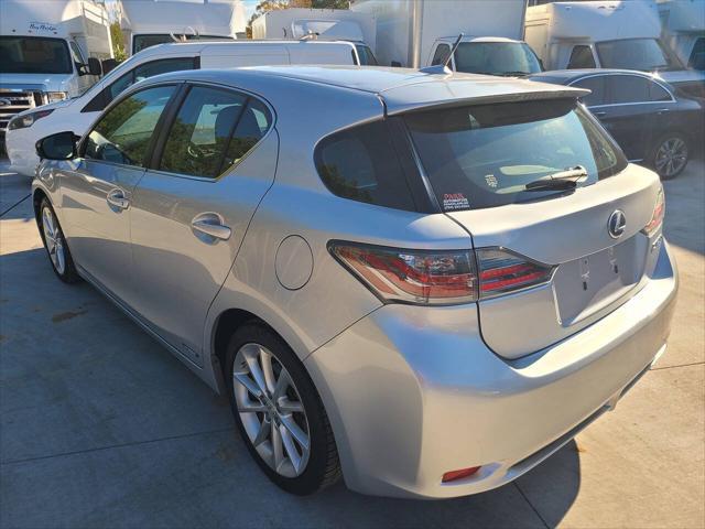 2013 lexus ct 200h base 4dr hatchback