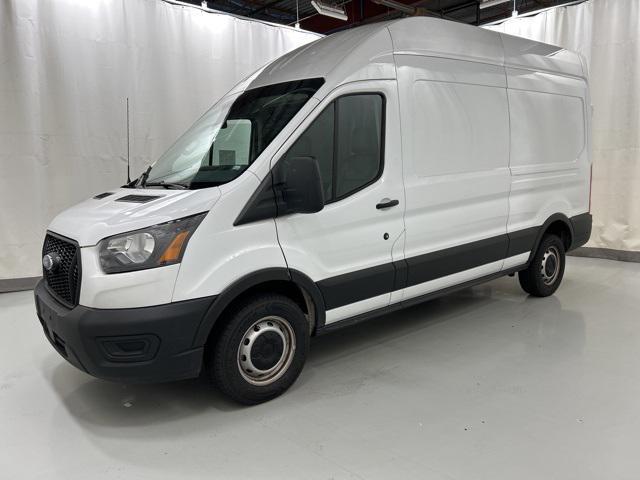 2023 ford transit-250 base