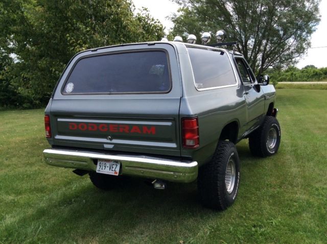 vintage 1991 dodge ramcharger truck 4 x 4 360 v-8 automatic, lifted 6 inches